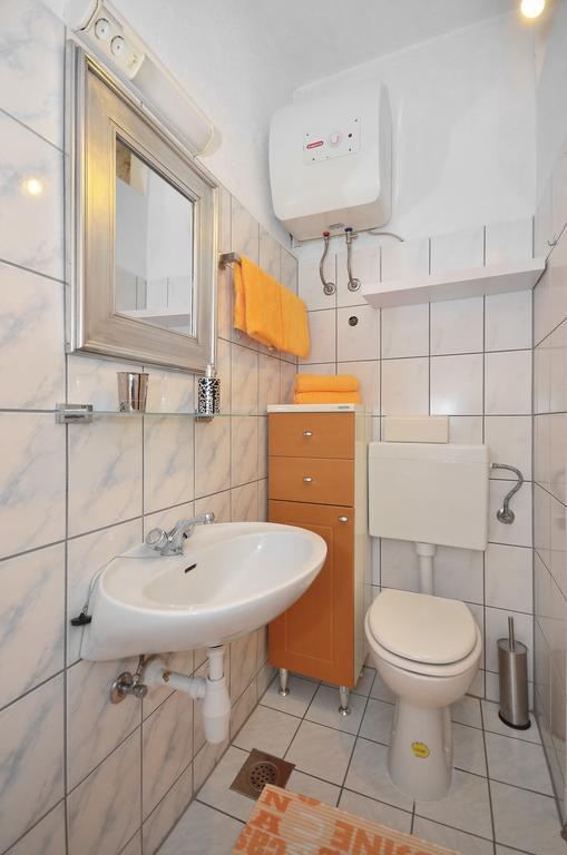Apartment Pere S Mora ミミツェ 部屋 写真