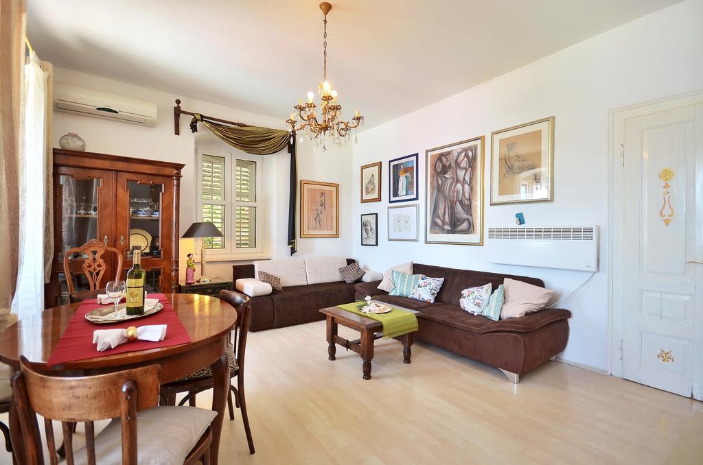 Apartment Pere S Mora ミミツェ 部屋 写真