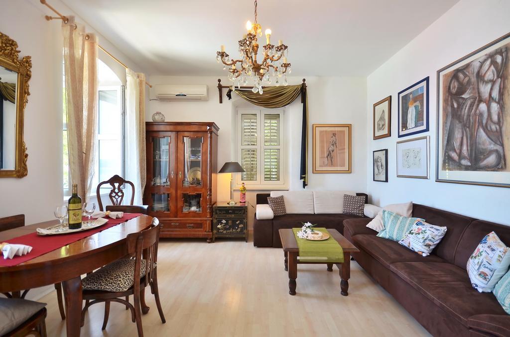 Apartment Pere S Mora ミミツェ 部屋 写真